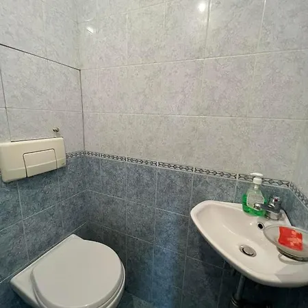 Lugano Couples Quiet W Free Street Parking Appartement