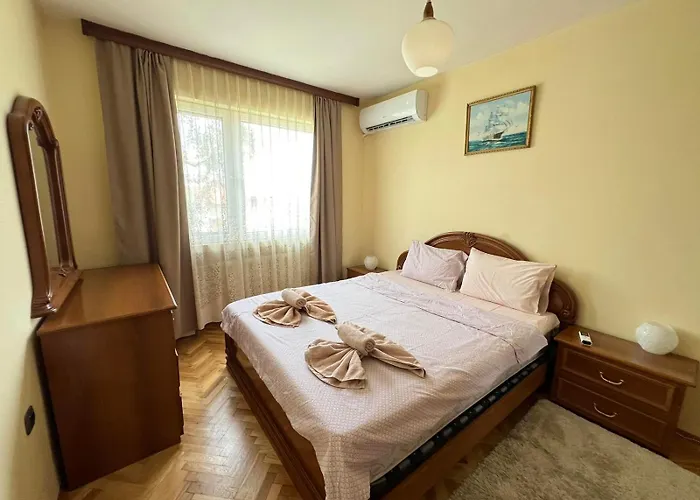 Lugano Couples Quiet W Free Street Parking Appartement