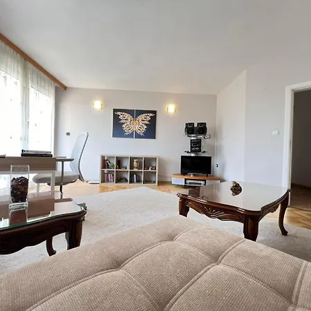 Appartamento Lugano Couples Quiet W Free Street Parking Sofia